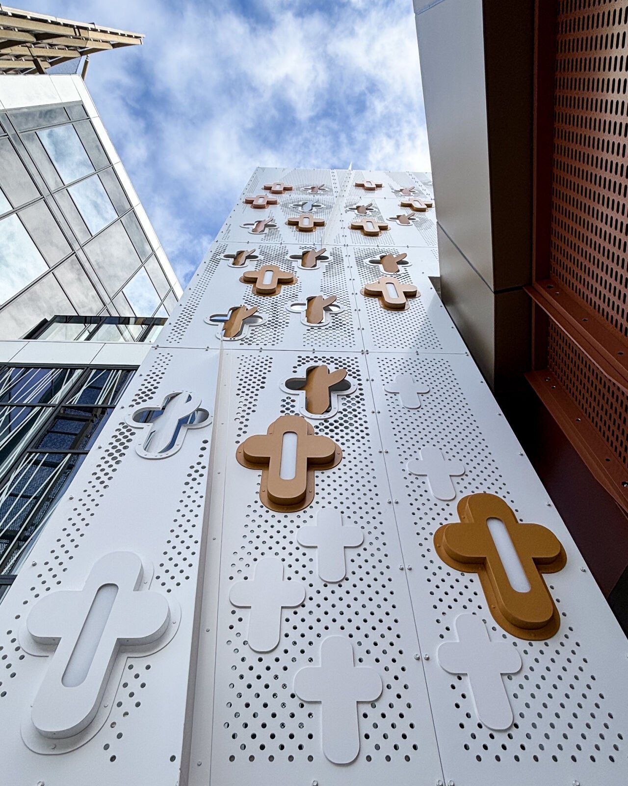 How to De-Risk Specialty Architecture and Facades from Day One