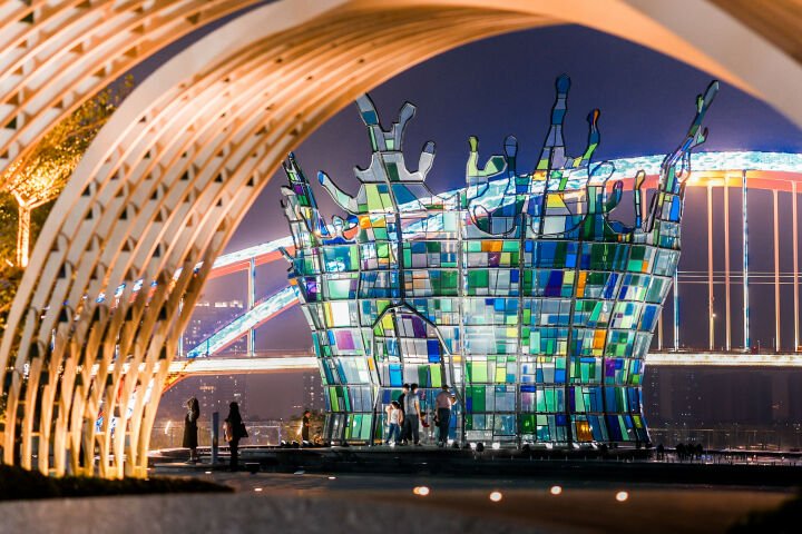 Tom Fruin